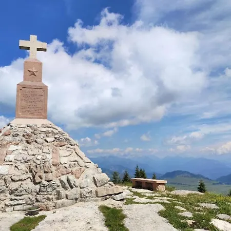 Monte Fior מלון 2*